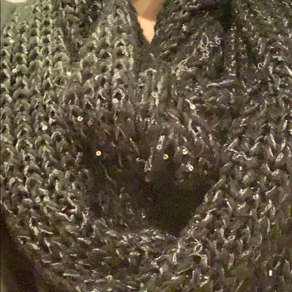 Infinity scarf